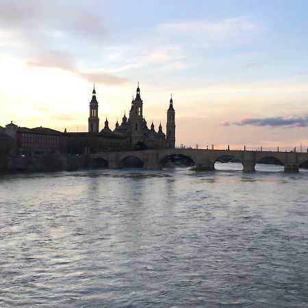 Apartamentos San Lazaro Zaragoza Exteriör bild